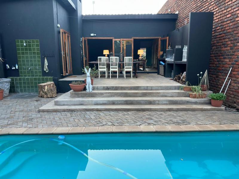 4 Bedroom Property for Sale in Kuruman Northern Cape